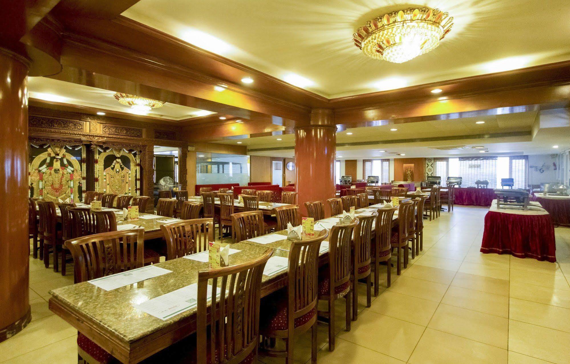 Capital O 66763 Blossoms Serviced Apartments Chennai Luaran gambar